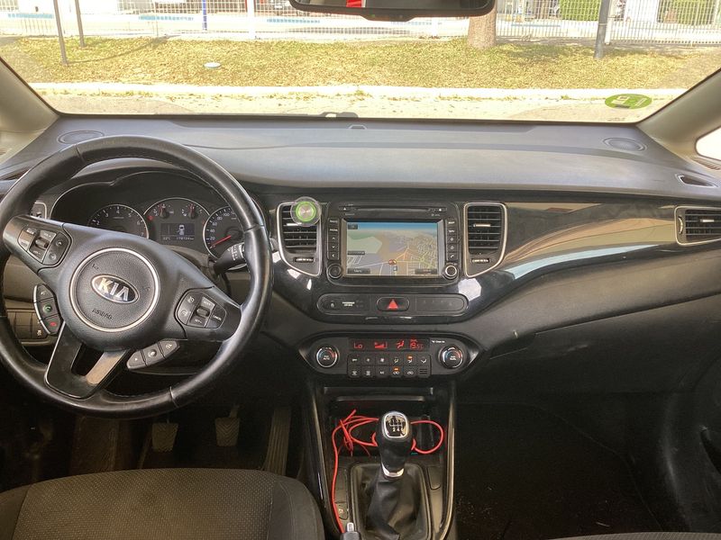 Kia Carens 1.6 GDI UEFA Euro 2016 2017 – снимка 17