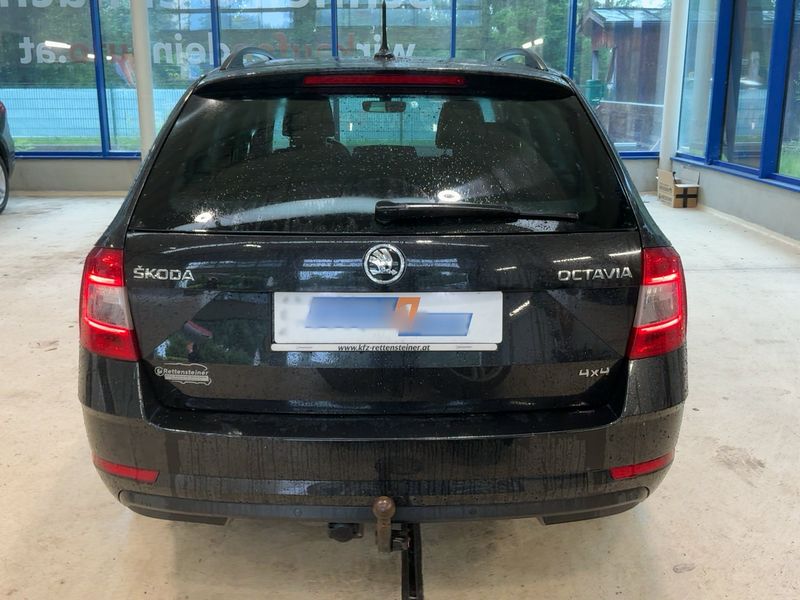 Skoda Octavia 2.0 TDI Ambition 4x4 2018 – снимка 7