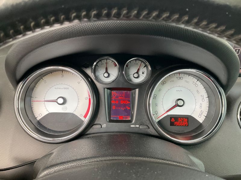 Peugeot 308 1.6 HDi Allure 2012 – снимка 4