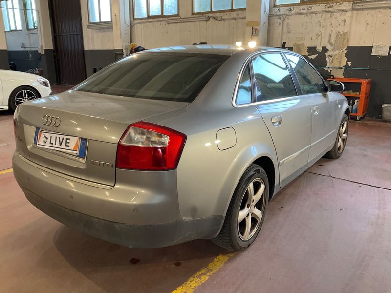 Audi A4 1.9 TDI 2002 – снимка 2