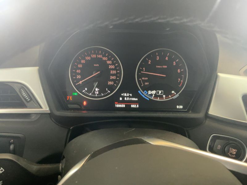 BMW X1 xDrive 20i Sport Line 2017 – снимка 18