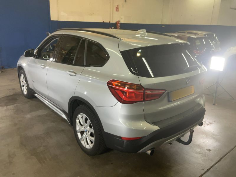 BMW X1 xDrive 20i Sport Line 2017 – снимка 6