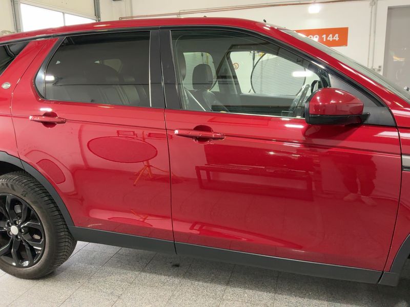 Land Rover Discovery Sport 2.0 Td4 SE AWD 2018 – снимка 10