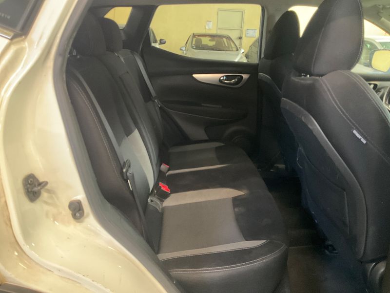 Nissan Qashqai 1.6 360 2017 – снимка 19