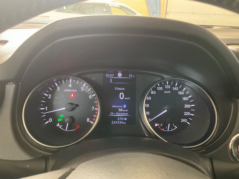 Nissan Qashqai 1.6 360 2017 – снимка 18