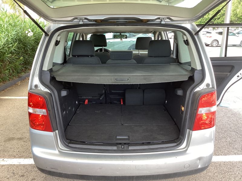 Volkswagen Touran 1.9 TDI Conceptline 2005 – снимка на щета