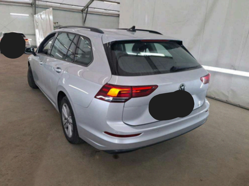 Volkswagen Golf VIII 1.5 eTSI ACT Life Plus 2022 – снимка 3