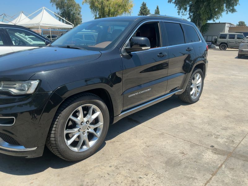 Jeep Grand Cherokee 3.0 CRD Summit 2015 – снимка 2