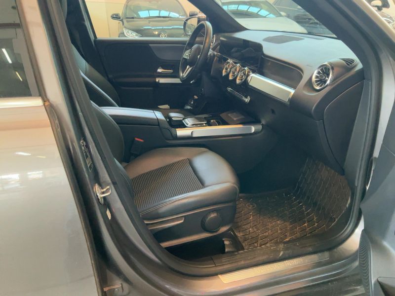 Mercedes-Benz GLB-Klasse GLB 200 d 4Matic Progressive 2022 – снимка 16