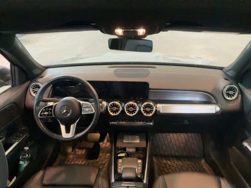 Mercedes-Benz GLB-Klasse GLB 200 d 4Matic Progressive 2022 – снимка 17