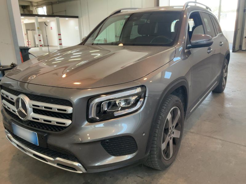 Mercedes-Benz GLB-Klasse GLB 200 d 4Matic Progressive 2022 – снимка 2