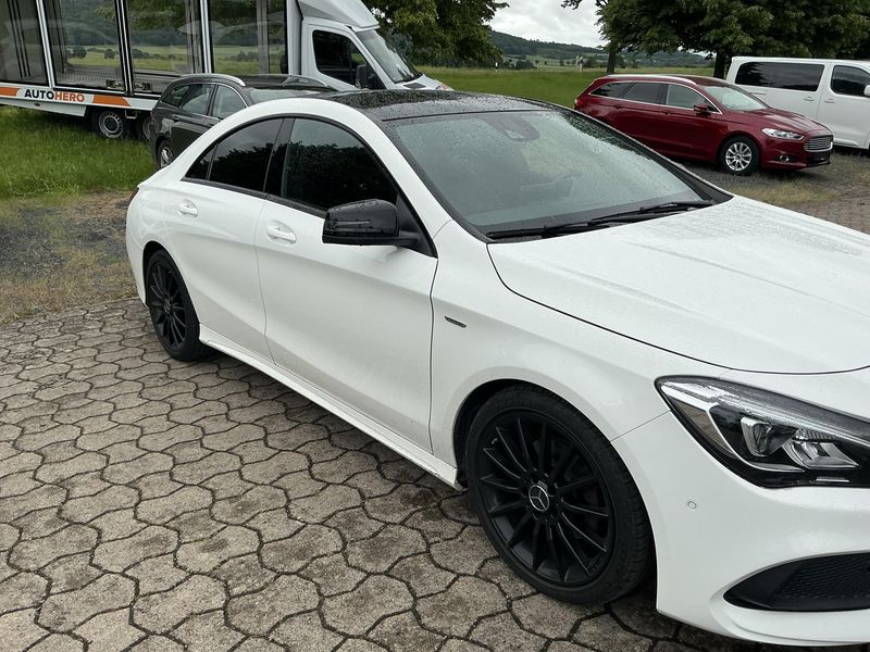 Mercedes-Benz CLA-Klasse CLA 200 UrbanStyle Edition 2019 – снимка 12