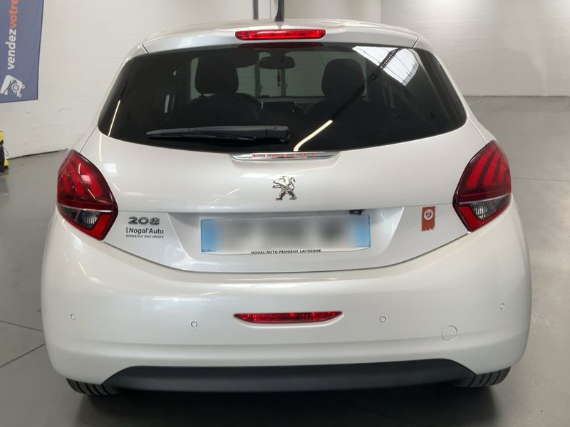 Peugeot 208 1.2 e-THP Roland Garros 2017 – снимка 7