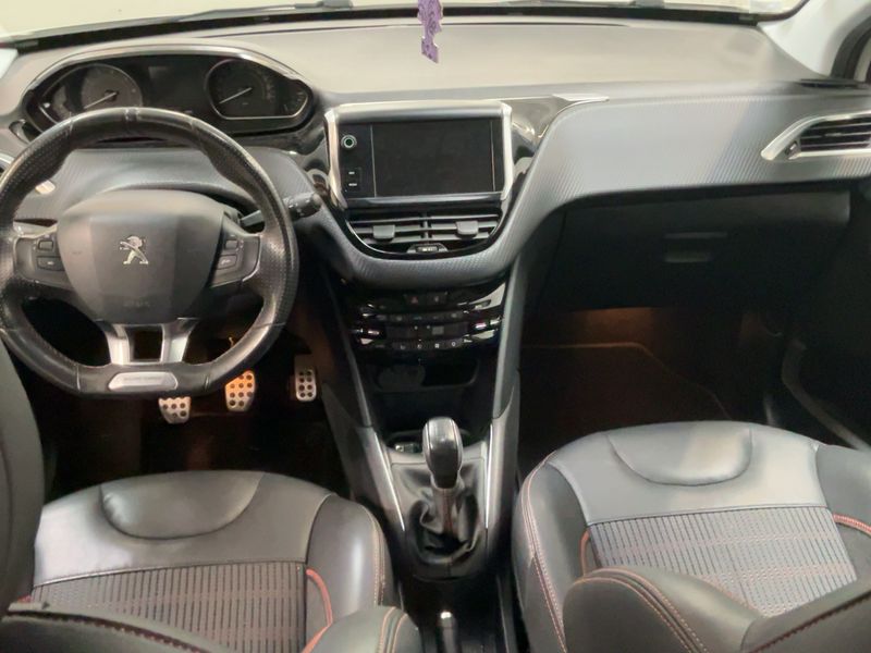 Peugeot 208 1.2 e-THP Roland Garros 2017 – снимка 17