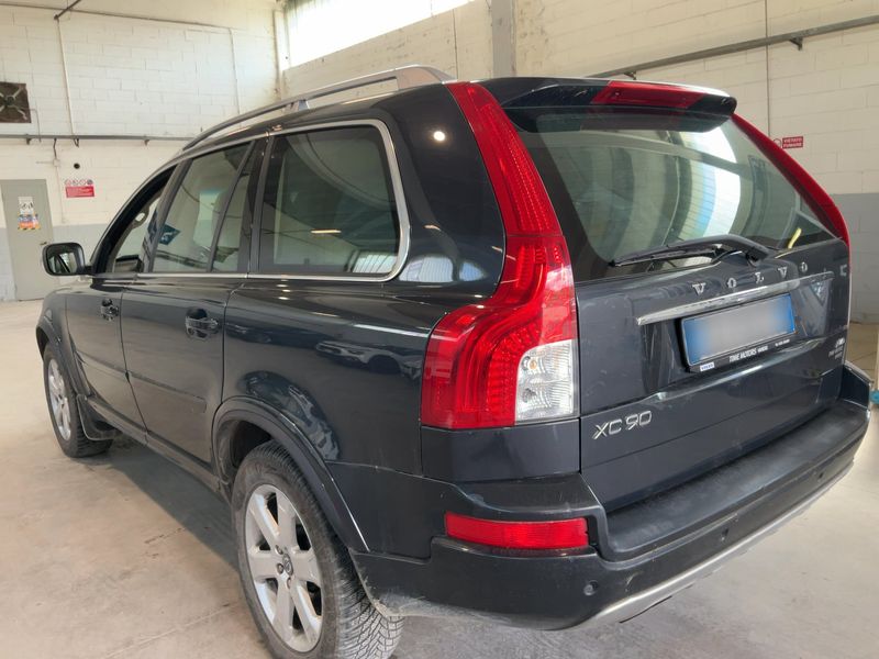 Volvo XC90 2.4 D5 Momentum 2014 – снимка 6