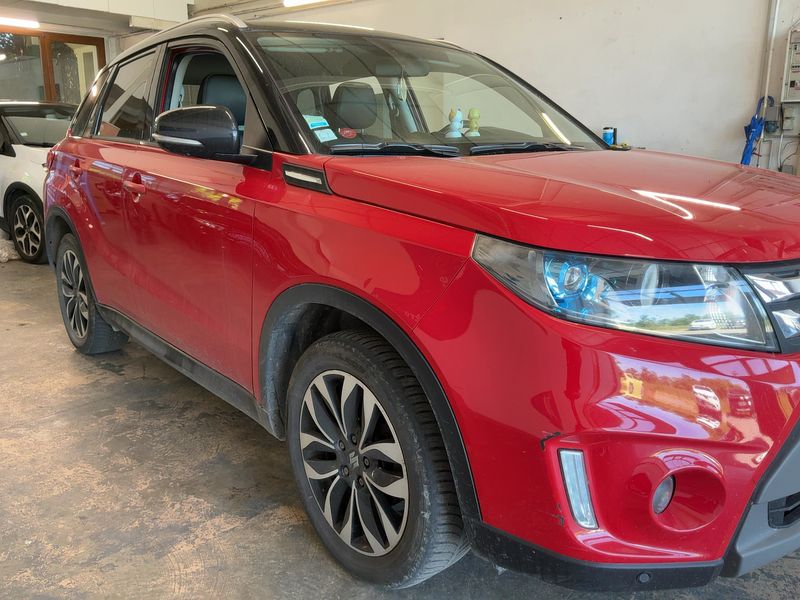 Suzuki Vitara 1.6 DDiS Pack 4x4 2016 – снимка 12