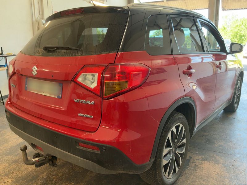 Suzuki Vitara 1.6 DDiS Pack 4x4 2016 – снимка 8