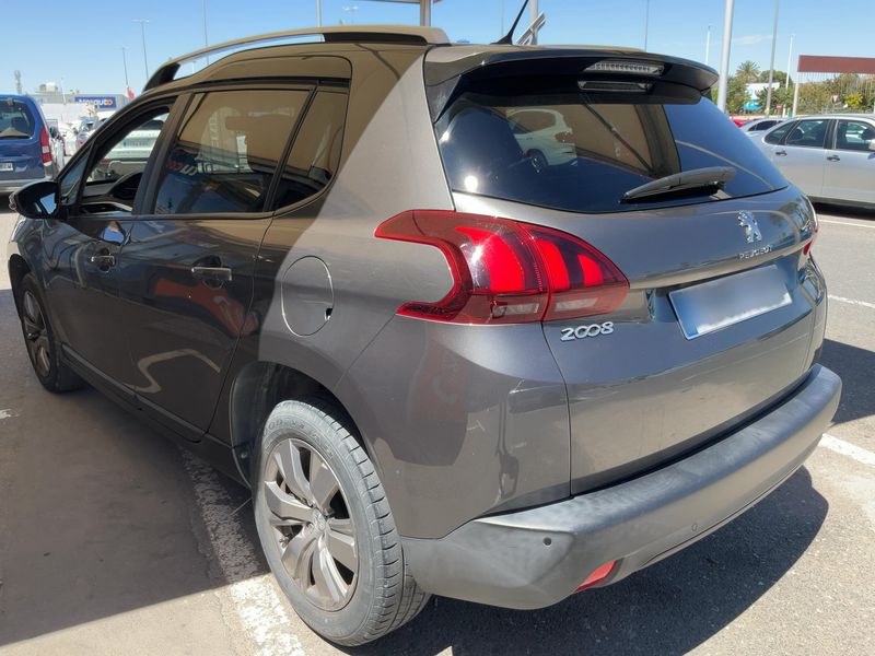 Peugeot 2008 1.6 Blue-HDi Style 2018 – снимка 6