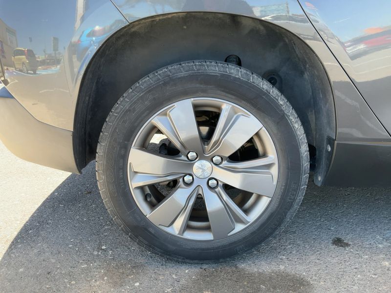 Peugeot 2008 1.6 Blue-HDi Style 2018 – снимка 9