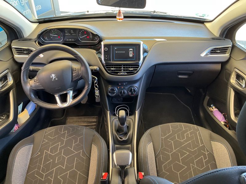 Peugeot 2008 1.6 Blue-HDi Style 2018 – снимка 17
