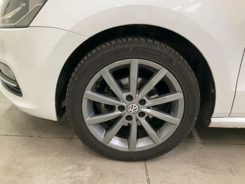 Volkswagen Polo 1.4 TDI Fresh BlueMotion Tech 2015 – снимка 3