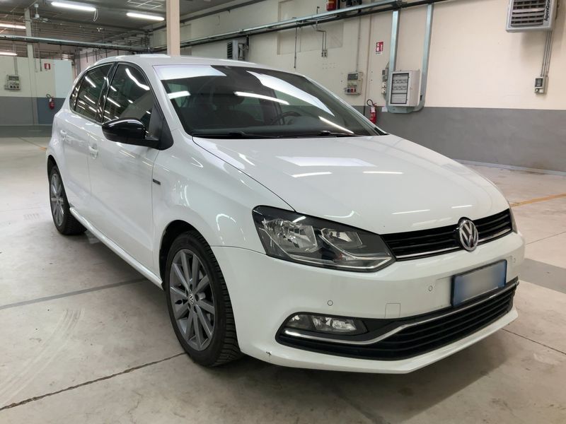 Volkswagen Polo 1.4 TDI Fresh BlueMotion Tech 2015 – снимка 12