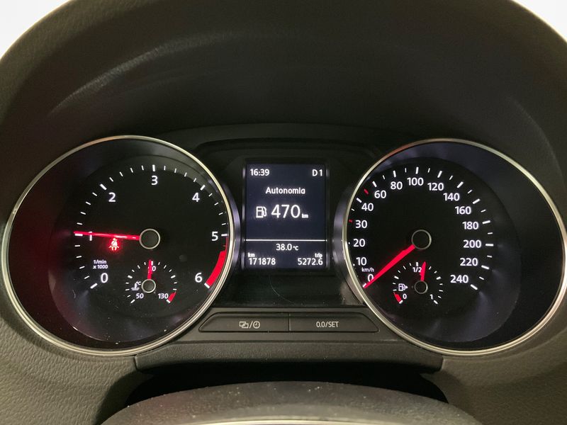 Volkswagen Polo 1.4 TDI Fresh BlueMotion Tech 2015 – снимка 18
