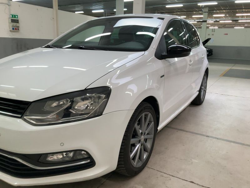 Volkswagen Polo 1.4 TDI Fresh BlueMotion Tech 2015 – снимка 2