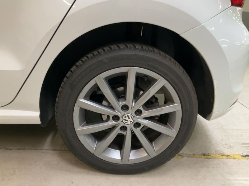Volkswagen Polo 1.4 TDI Fresh BlueMotion Tech 2015 – снимка 5