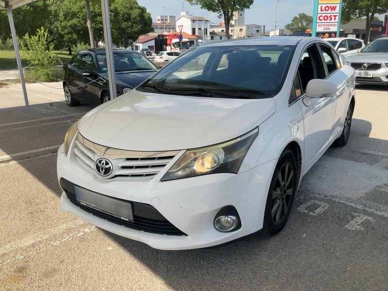 Toyota Avensis 2.0 D-4D Advance 2014 – снимка 1