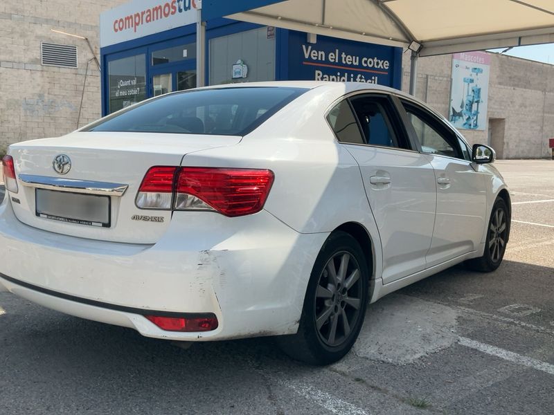 Toyota Avensis 2.0 D-4D Advance 2014 – снимка 8