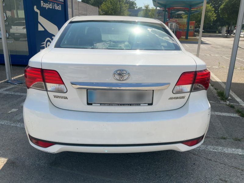 Toyota Avensis 2.0 D-4D Advance 2014 – снимка 7