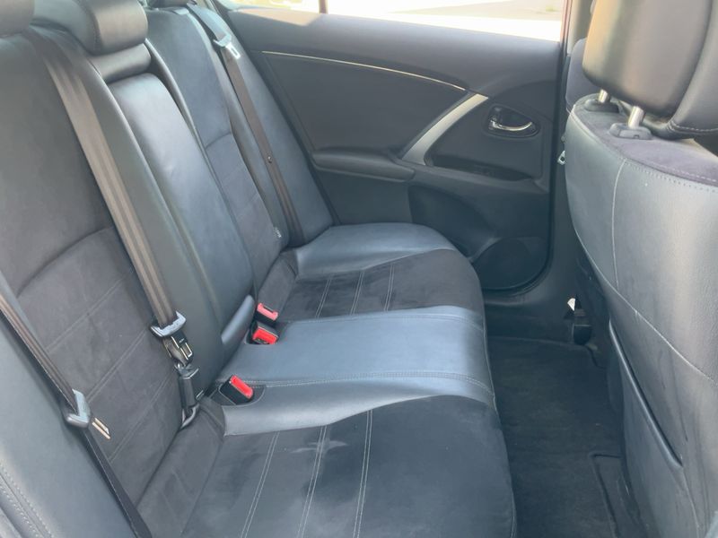 Toyota Avensis 2.0 D-4D Advance 2014 – снимка 19