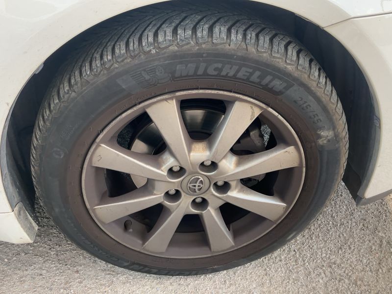 Toyota Avensis 2.0 D-4D Advance 2014 – снимка 11