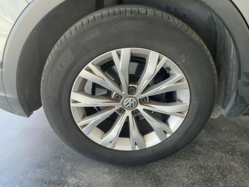 Volkswagen Tiguan 2.0 TDI Advance BlueMotion Tech 2018 – снимка 9