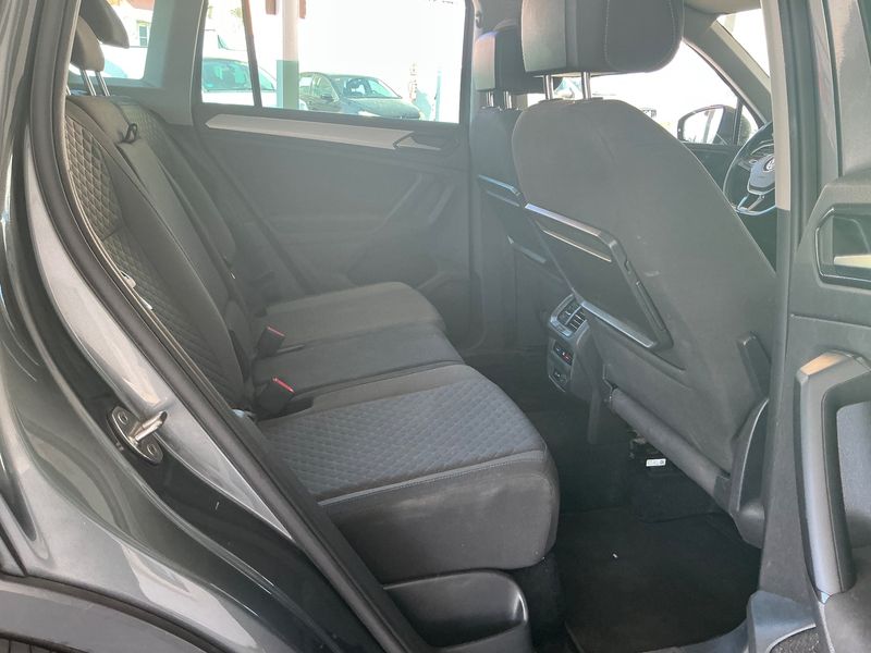 Volkswagen Tiguan 2.0 TDI Advance BlueMotion Tech 2018 – снимка 19