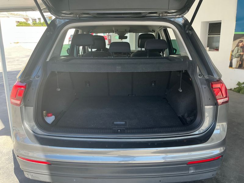 Volkswagen Tiguan 2.0 TDI Advance BlueMotion Tech 2018 – снимка 15