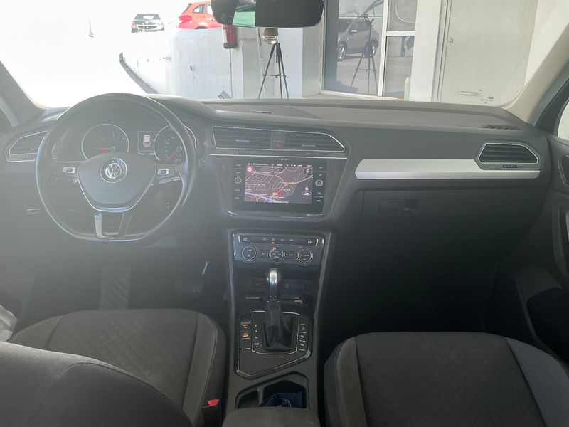 Volkswagen Tiguan 2.0 TDI Advance BlueMotion Tech 2018 – снимка 17