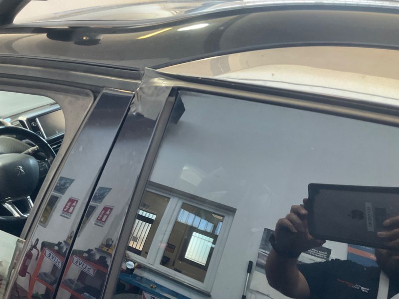 Peugeot 2008 1.6 Blue-HDi Allure 2016 – снимка 32