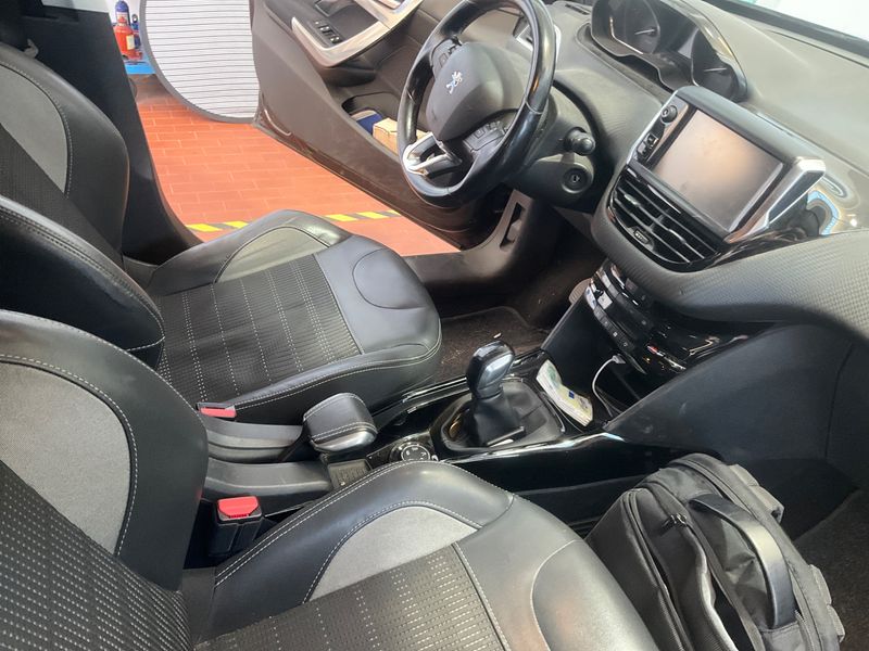 Peugeot 2008 1.6 Blue-HDi Allure 2016 – снимка 27