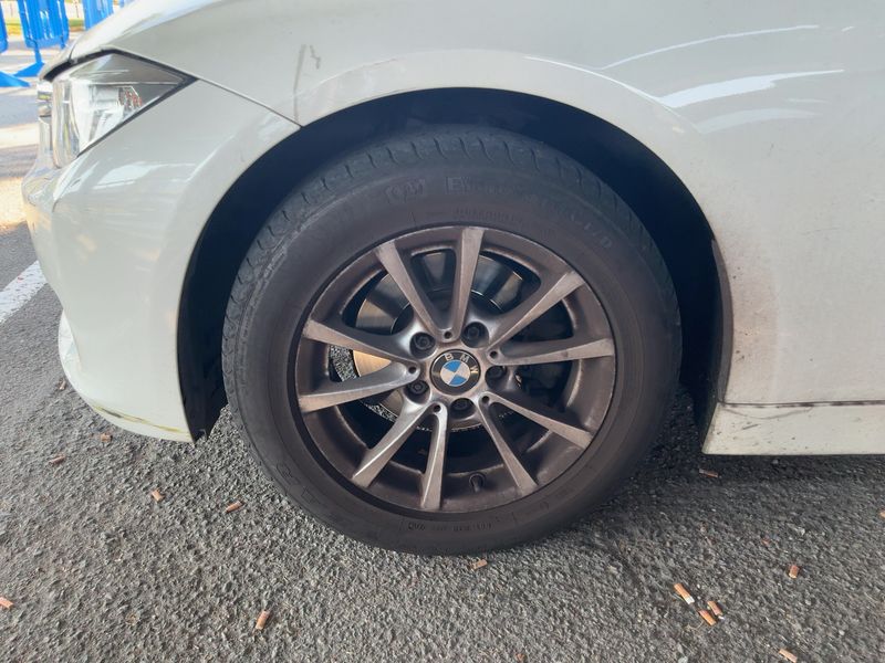BMW 3er 318d 2013 – снимка 17