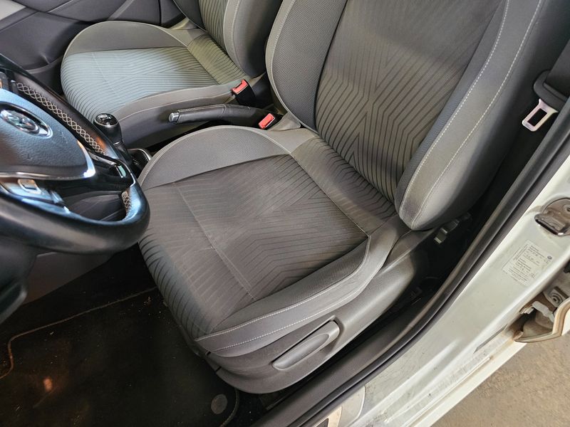 Volkswagen Polo 1.2 TSI Comfortline BlueMotion Tech 2014 – снимка 28