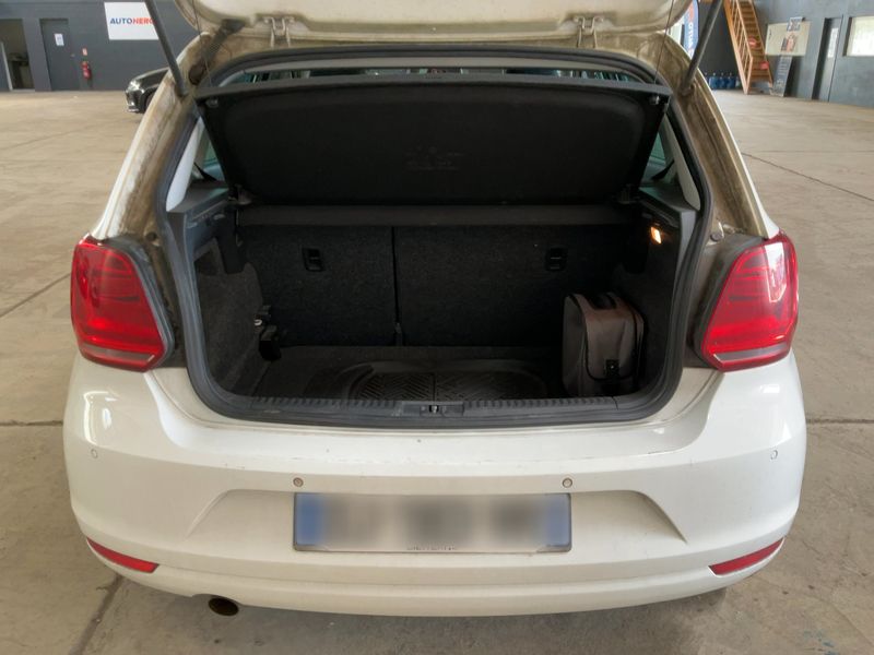 Volkswagen Polo 1.2 TSI Comfortline BlueMotion Tech 2014 – снимка 15