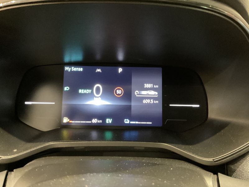 Renault Clio 1.6 Hybrid E-Tech Techno 2024 – снимка 18