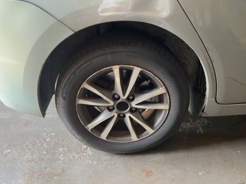 Toyota Verso 2.0 D-4D Dynamic 2013 – снимка на щета
