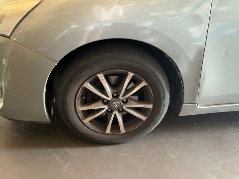 Toyota Verso 2.0 D-4D Dynamic 2013 – снимка 17