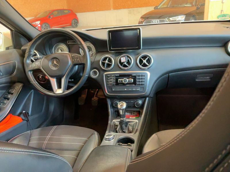 Mercedes-Benz A-Klasse A 200 BlueEfficiency Urban 2013 – снимка 18