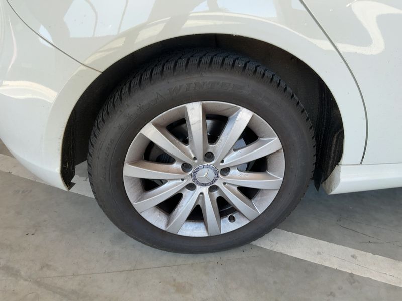 Mercedes-Benz A-Klasse A 200 BlueEfficiency Urban 2013 – снимка 9