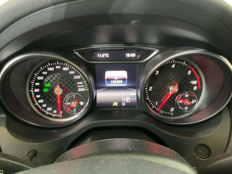 Mercedes-Benz A-Klasse A 200 CDI 4Matic Urban 2016 – снимка 19