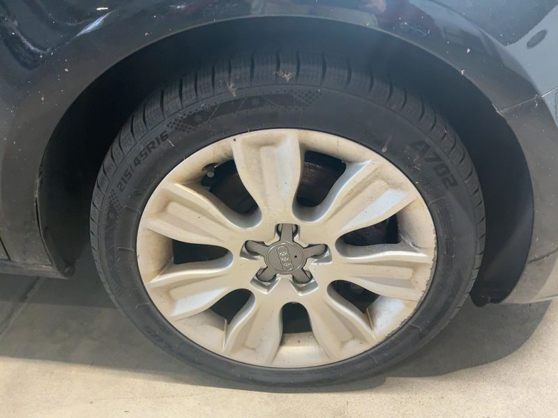 Audi A1 2.0 TDI Ambition 2012 – снимка 11